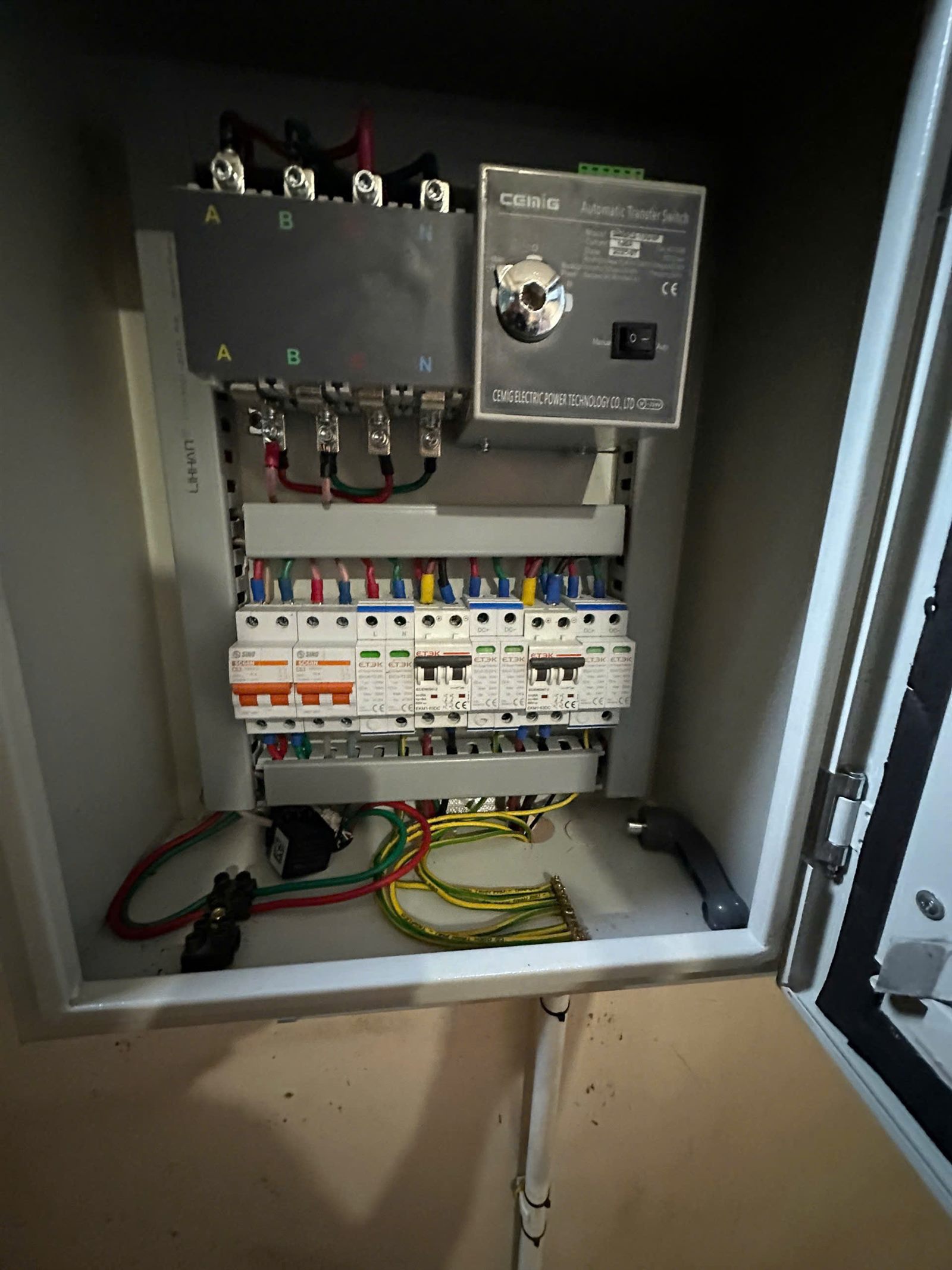 Cách chọn inverter điện mặt trời (MPPT, hòa lưới, hybrid)